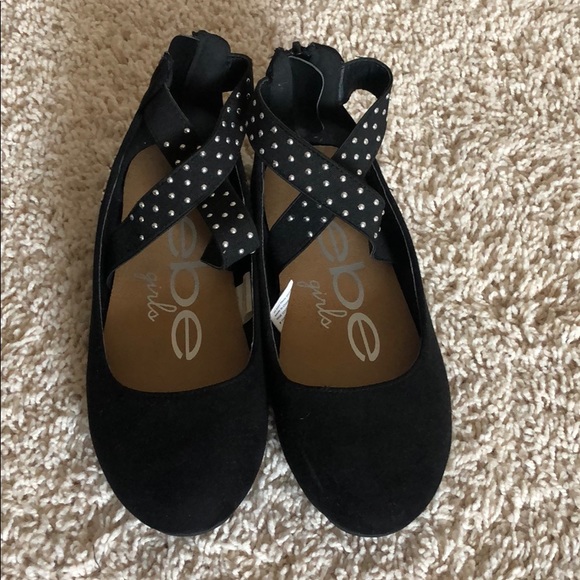 Shoes - Picture 3 of 3